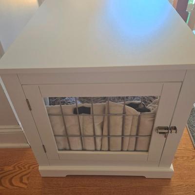 LOT 221H: Indoor Pet Pen and Two Mats for Fido to Wipe His Feet