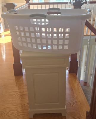 LOT 224H: Laundry Basket and Clothes Hamper with Removal Cloth Liner