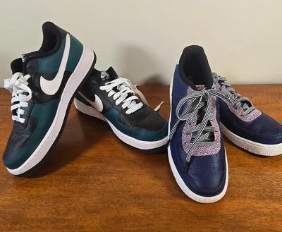 LOT 225W: Two Pairs of Nike Sneakers