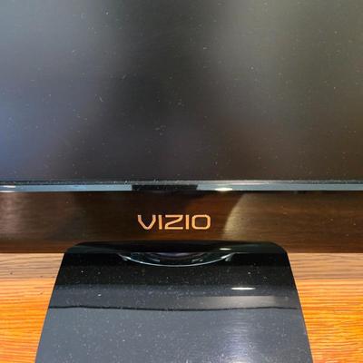 LOT 236X: 26 Inch TV with Remote