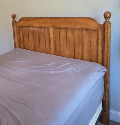 LOT 237X: Wooden Full Size Bed Frame and Storage Bench for Foot of the Bed