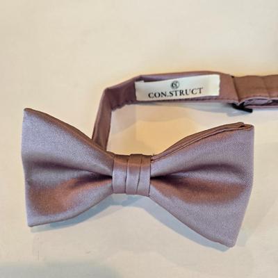 LOT 238X: Young Men's and Boys Ties and Bow Ties