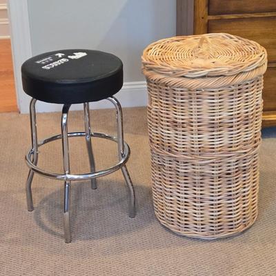 LOT 239X: Clothes Hamper and Stool/ Perfect for Dorm Room
