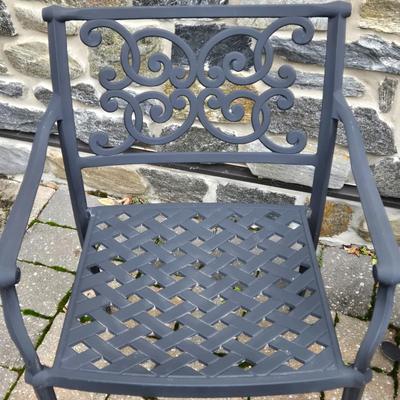 LOT Metal Outdoor Conversation Set with Cushions