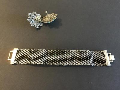 Locking Bracelet Butterfly. And Earrings set Silver Tone
