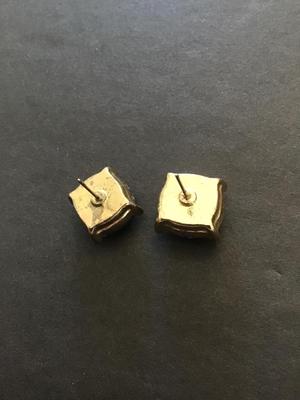 Pretty sparkly blue stud earrings