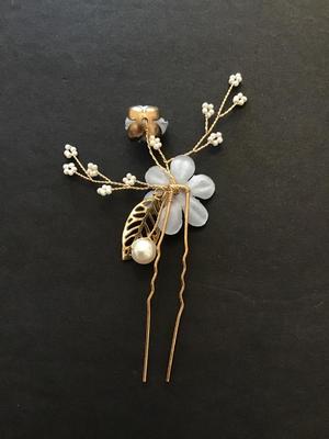 Beautiful flower hairpin