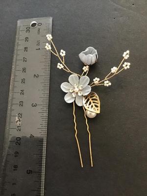 Beautiful flower hairpin