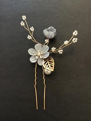 Beautiful flower hairpin