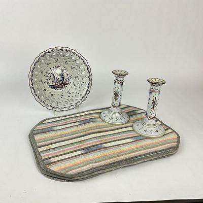 Sale Photo Thumbnail #1289: 6 cotton striped placemats
Bowl: 9.5" diameter
Candlesticks: 7" high (one has chip damage)