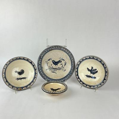 Sale Photo Thumbnail #1297: Large: 10.5" diameter
Medium (x2): 8.5" diameter
Small: 6.5" diameter