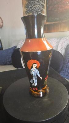 Vintage Hand-Painted Black Lacquer Vase with Mother of Pearl Inlay — A Mid-Century Masterpiece of Asian Elegance