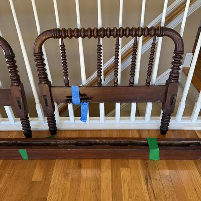 Vintage Jenny Lind Toddler Bed (PC-BM)