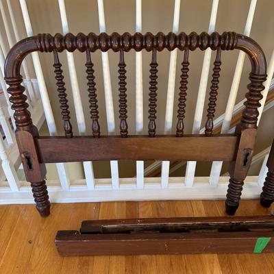 Vintage Jenny Lind Toddler Bed (PC-BM)