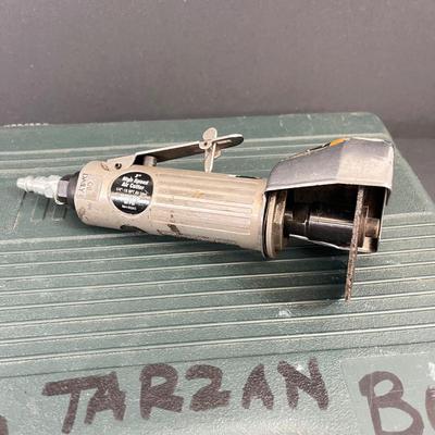 LOT 65: Hitachi Pneumatic NT 32AE Brad Nailer + Other Air Tools