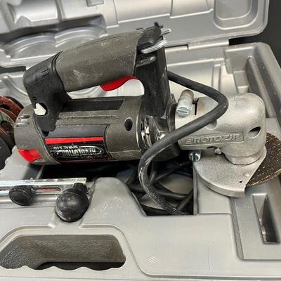 LOT 66: Rotozip Revolution Spiral Saw