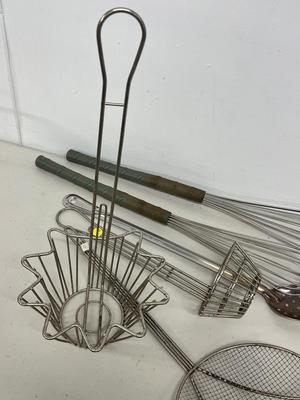 LOT 85: Deep Fryer Utensils and Plastic Measuring Container