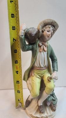 Vintage HOMCO #1258 “Tuscany Boy with Grapes” Porcelain Figurine – 1970s Hand-Painted Bisque Collectible