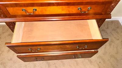 A WYNWOOD LOVELY INLAID WOOD WITH SOLID WOOD CARVED DESIGN 6 DRAWER DRESSER