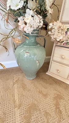 PRETTY LITTLE DRAWER ORGANIZER AND ACCENTING VASE