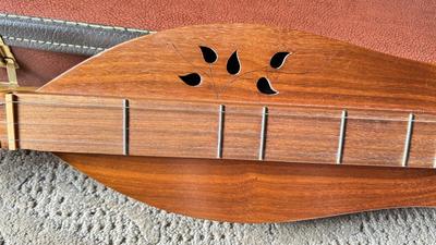 VTG CRIPPLE CREEK DULCIMER AND MUSIC