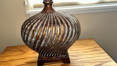 LAMP AND SIDE TABLE WITH CABINET