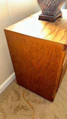 LAMP AND SIDE TABLE WITH CABINET