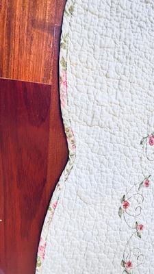 LARGE PRETTY HEAVY QUILTED BLANKET AND QUEEN SIZE SEALY MATTRESS PAD