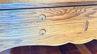 SOLID OAK COFFEE TABLE