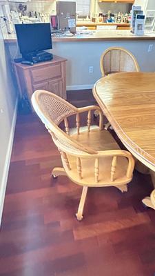 DINING ROOM TABLE AND CHAIRS