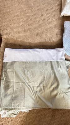 QUEEN SIZE SHEETS, BEDSKIRT AND BLANKET