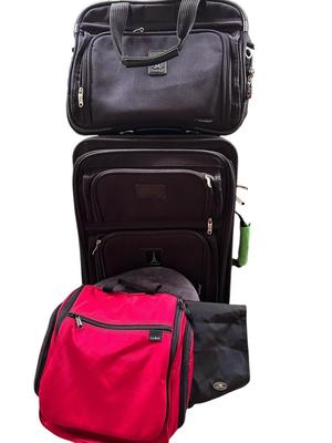 Travel Lot - Travel Pro rolling, Travel Pro cosmetic, L.L. Bean having toiletries kit