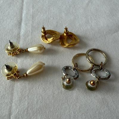 Gold & Silver Necklaces, Earrings, & More (K-HS)