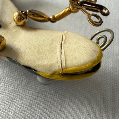 Cynthia Chuang Jewelry 10 Porcelain Brooches (K-HS)