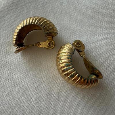 Elegant Brooches and Clip Earrings, incl. 925 (K-HS)