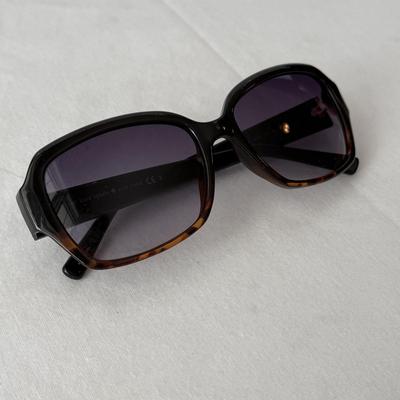 Chanel No. 5 & Kate Spade Winona Sunglasses (DR-HS)