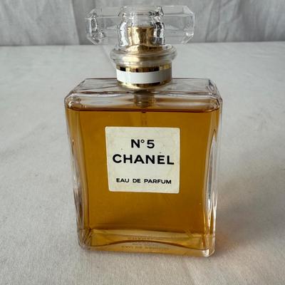 Chanel No. 5 & Kate Spade Winona Sunglasses (DR-HS)