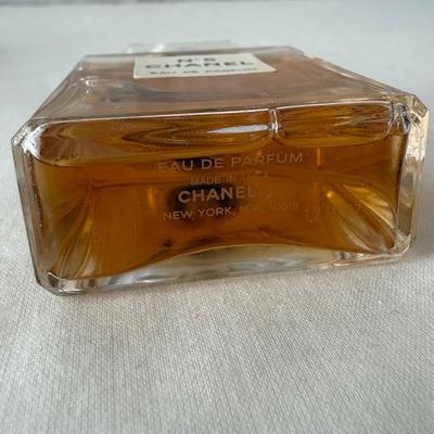 Chanel No. 5 & Kate Spade Winona Sunglasses (DR-HS)