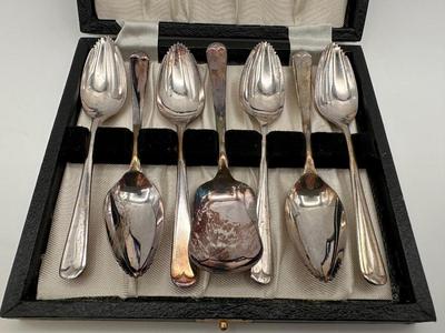 Rembrandt Sheffield England Silverplate Grapefruit Spoon Set