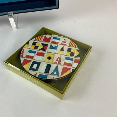 Sale Photo Thumbnail #1415: Tray: 15" square