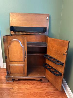 Vintage Traditional style Dry Bar Storage Cabinet