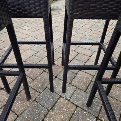 LOT 283: Four Outdoor Stools