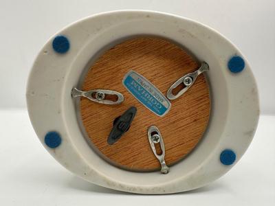 Gorham Porcelain Cardinal & Robin Bird Figurine Music Box