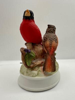 Gorham Porcelain Cardinal & Robin Bird Figurine Music Box