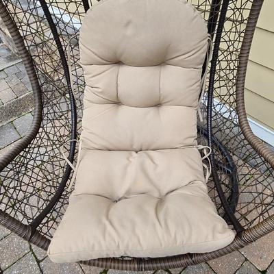 LOT 286: Hanging Egg Chair with Cushion
