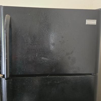 LOT 287G: Garage Refrigerator