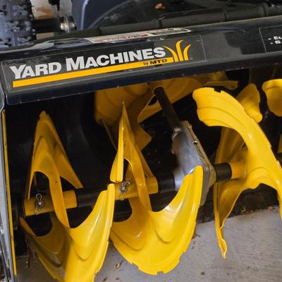 LOT 288G: Snow Blower with Cover