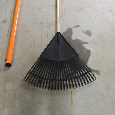 LOT 289G: Snow Shovel, Pole Saw, Mini Electric Chain Saw, Yard Rake, and More