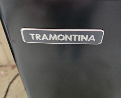 LOT 295G: Mini Refrigerator/ Great for Dorm Room