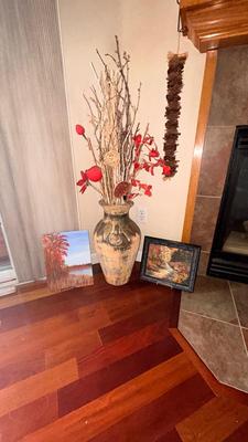 DECORATIVE FLOOR VASE AND 2 SMALL PAINTINGS